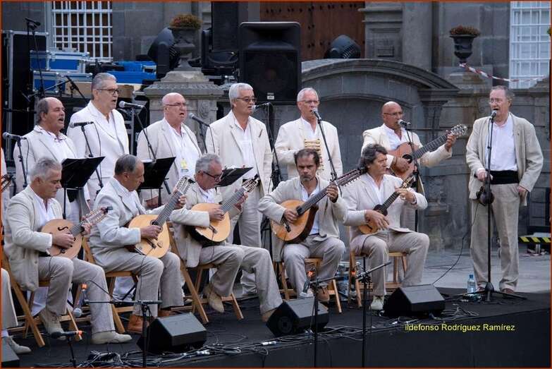 Concierto de Los Faycanes en la plaza capitalina de Santa Ana (Foto Ildefonso Rodríguez)